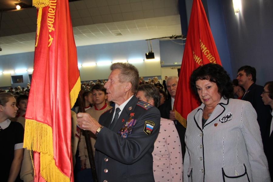 100 лет комсомолу
