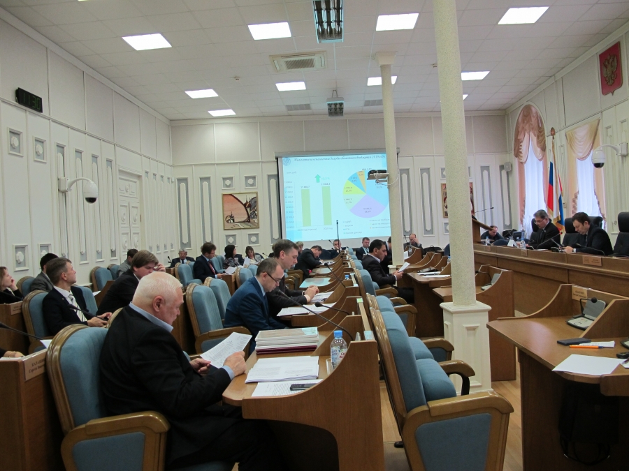 Бюджет: работа в комитетах