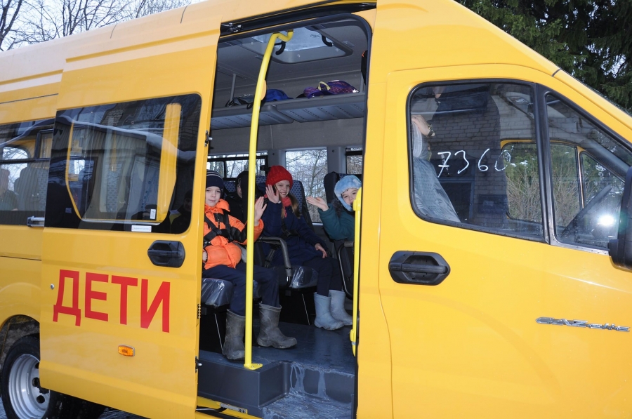 За знаниями на новом автобусе