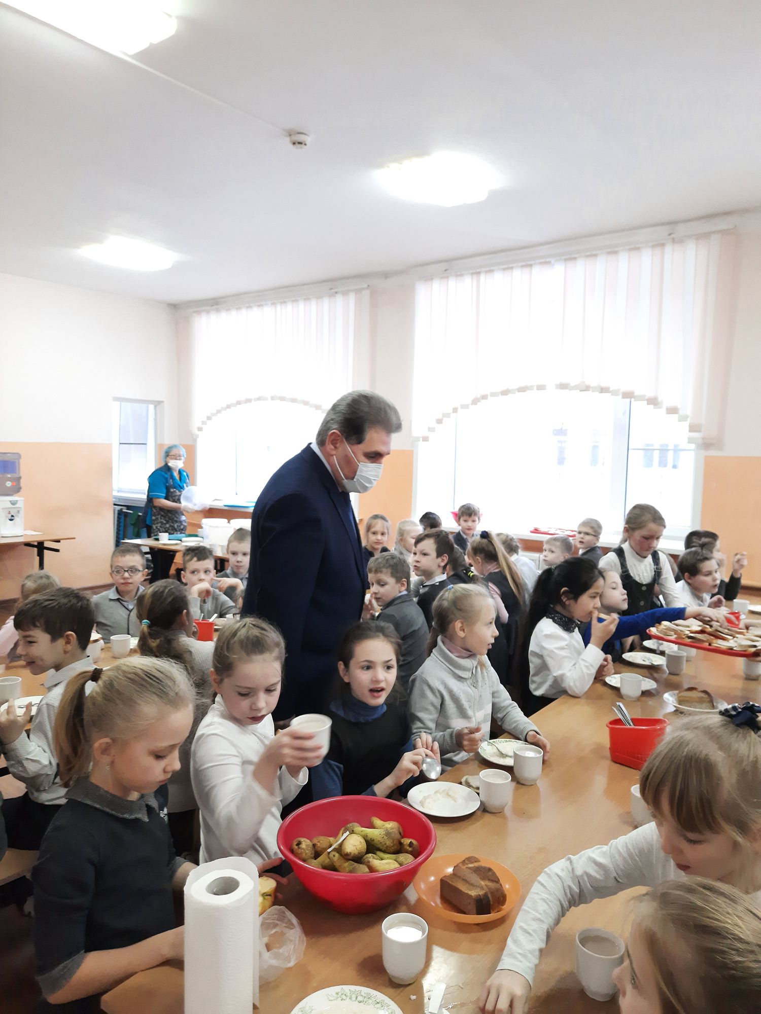 Горячие обеды и завтраки