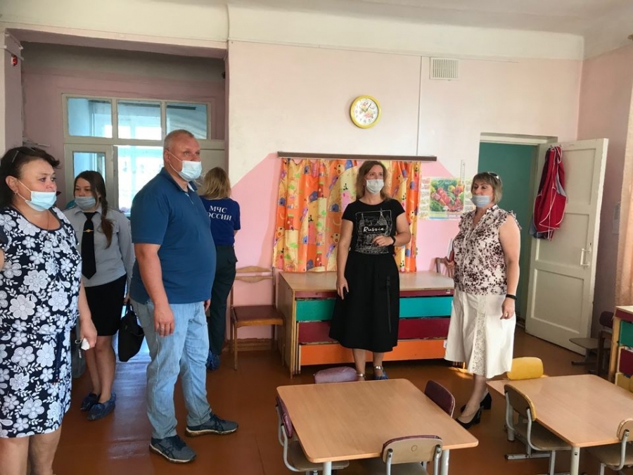 Приемка школ в Мантурове