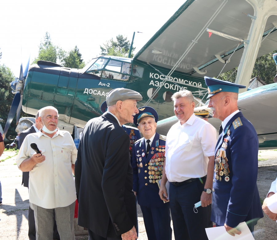 Праздник авиаторов